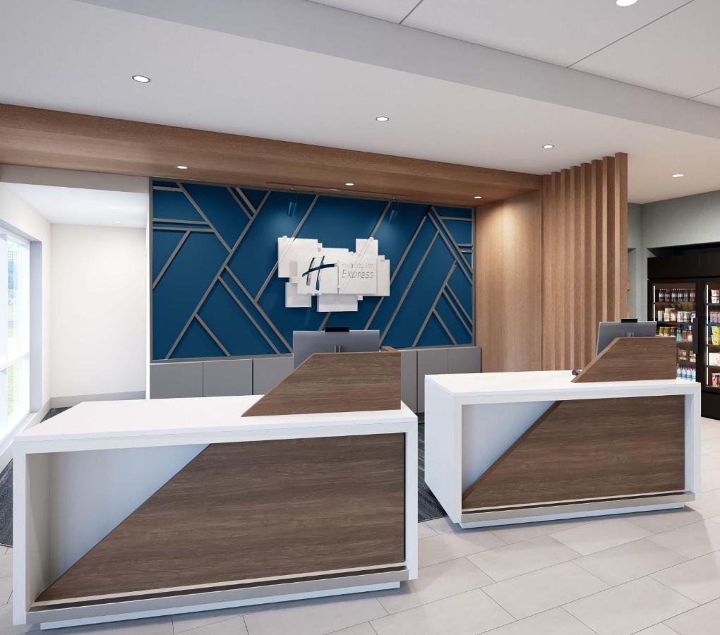 Express & - Yuba - Marysville, An Ihg Yuba City