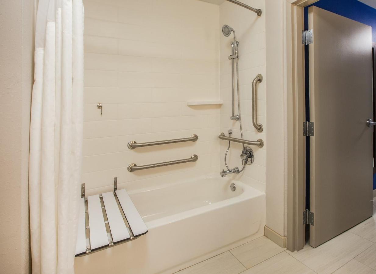 Express & - Yuba - Marysville, An Ihg Yuba City